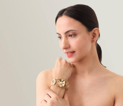 Whisper of the Wrist Banner of jewels by sheeba