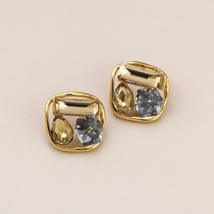 Light Weight Crystal Stone Earring