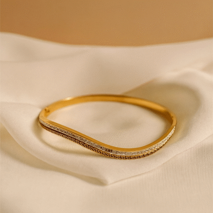 Elegant Stone Bracelet ( Adjustable Size)